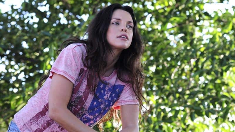 Graceland Season 3 Episode 7 Review: “Bon Voyage” - TVovermind