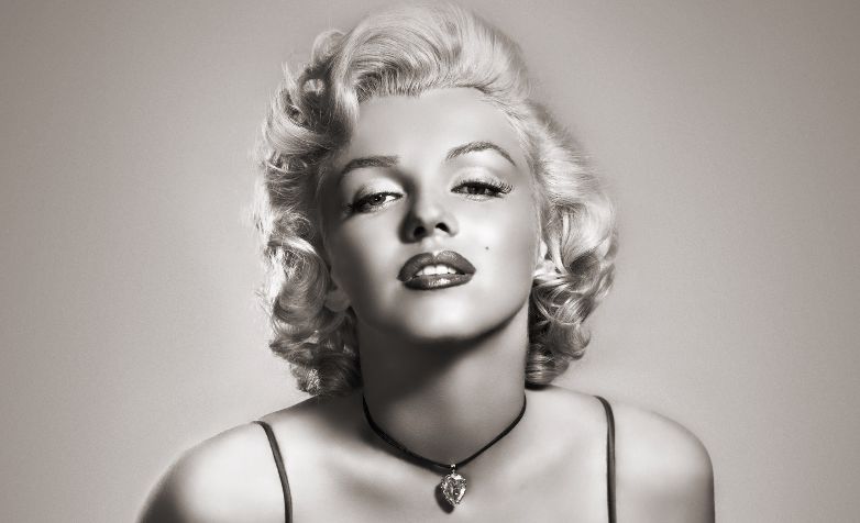 Looking Back At The True Beauty Of 20 Star Actresses From Another Time Period
