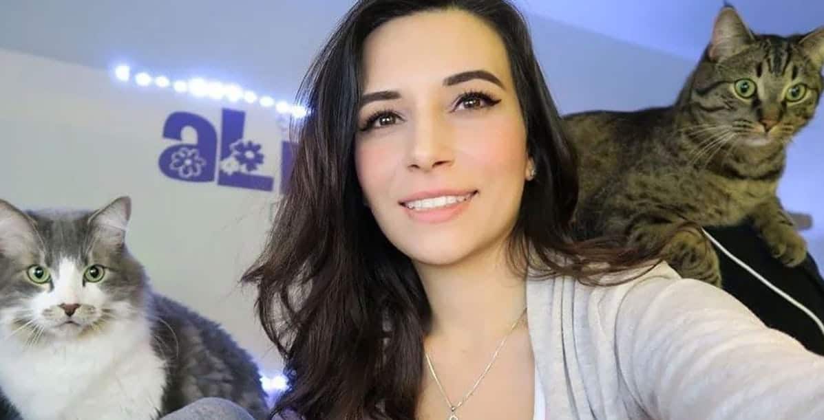 10 Things You Didn’t Know about Alinity Divine TVovermind(00)