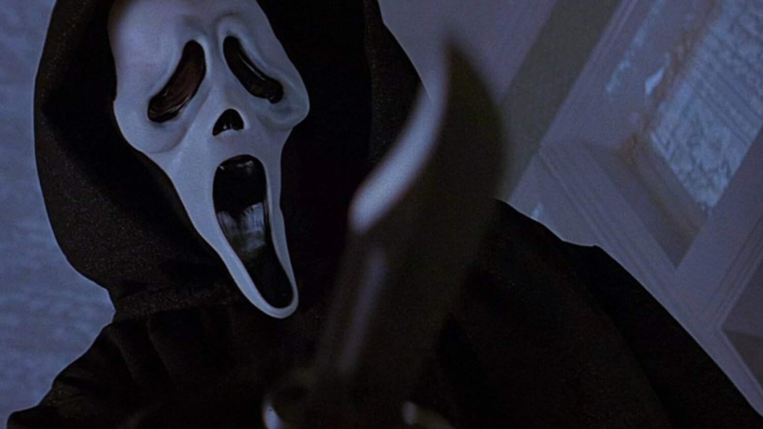 How Wes Craven Used To Mess With Actors On The Set Of Scream