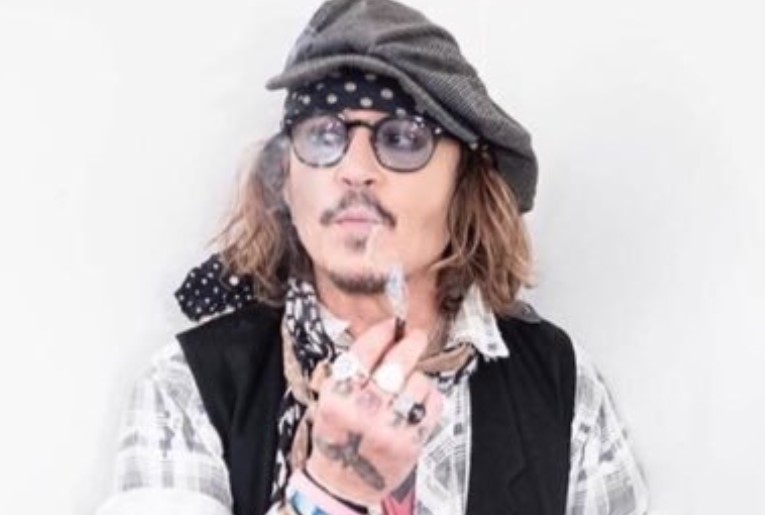 Johnny Depp Will Step Behind The Camera To Direct Modigliani - TVovermind