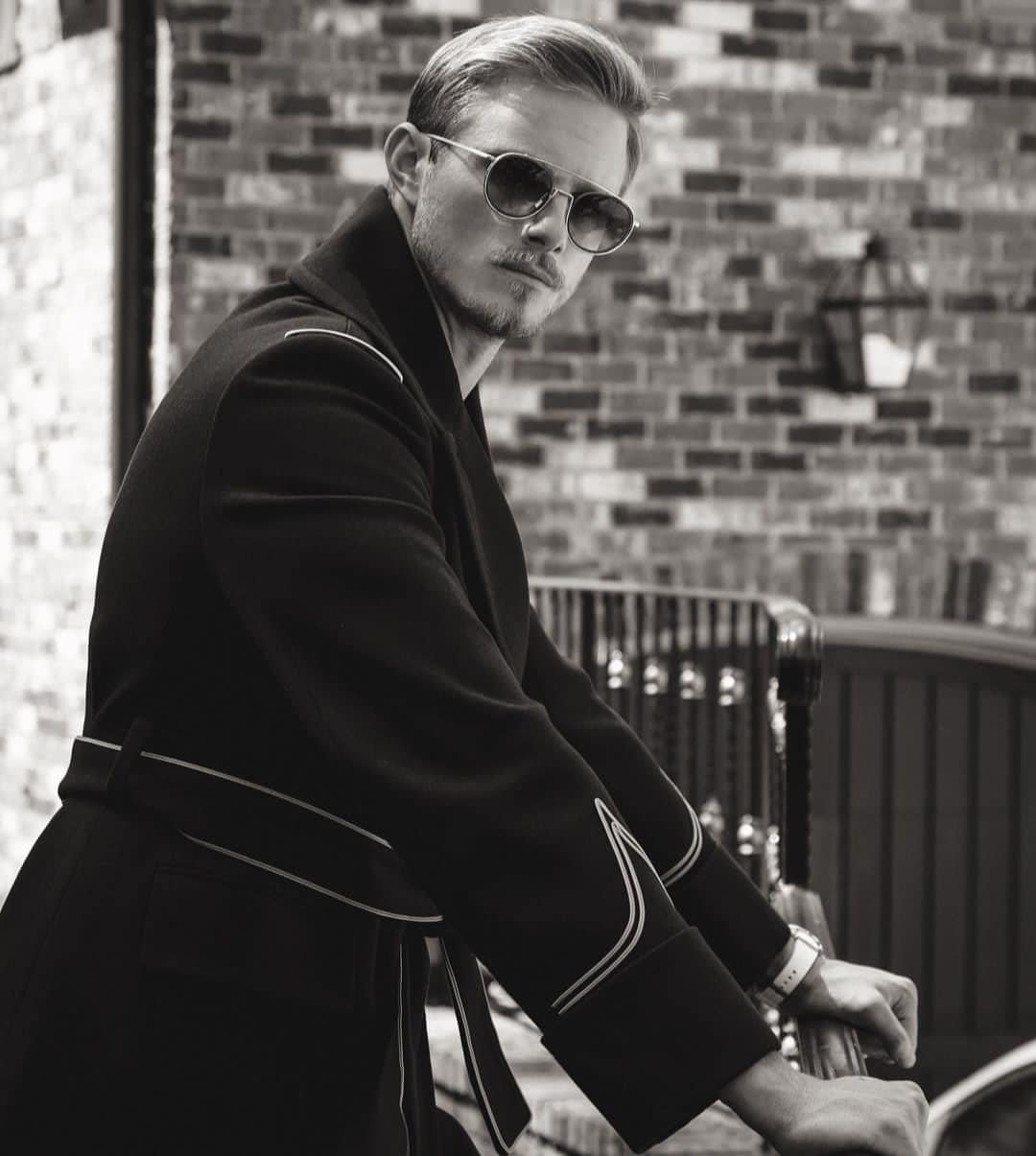 The Hottest Pictures of Alexander Ludwig You Need to See - TVovermind