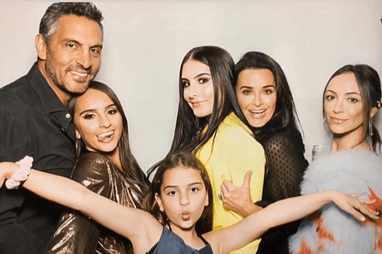 Kyle Richards with family Kyle Richards and Mauricio Umansky Announce Separation Amid Challenges